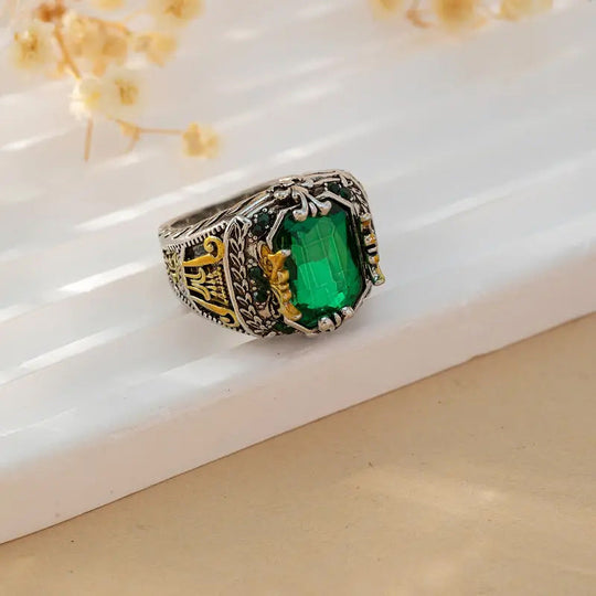 Silver Emerald Vintage Ring